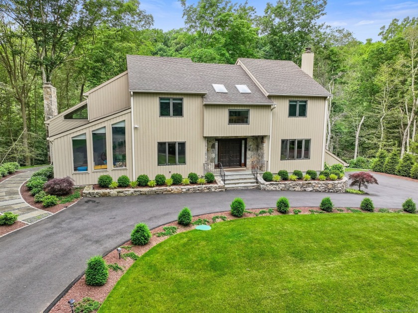 Modern Systems, Timeless Design combined w/privacy, scenic - Beach Home for sale in Stamford, Connecticut on Beachhouse.com