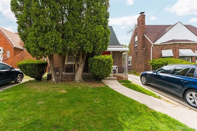 Located in a convenient northwest Detroit neighborhood, this - Beach Home for sale in Detroit, Michigan on Beachhouse.com