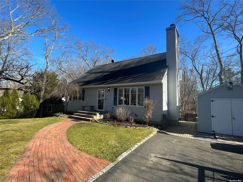 Welcome home to this beautifully maintained 4 bedroom 3 bathroom - Beach Home for sale in Ridge, New York on Beachhouse.com