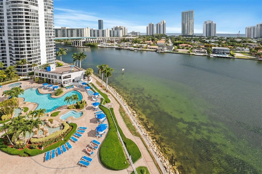 Enjoy breathtaking water views from every window. Best line in - Beach Condo for sale in Aventura, Florida on Beachhouse.com