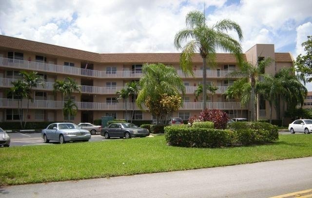 THIS IS IT!  LOOK NO FURTHER! THIS 2/2 55+ PROPERTY IS ON THE - Beach Condo for sale in Sunrise, Florida on Beachhouse.com