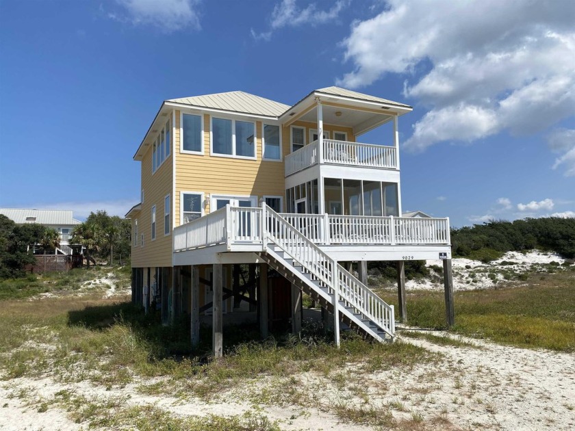 Welcome to Bubba's Beach House!Take a step back to a beach haven - Beach Home for sale in Gulf Shores, Alabama on Beachhouse.com