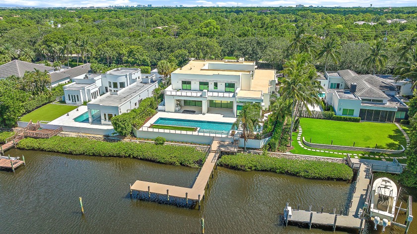 Welcome to 410 Mariner Drive, a contemporary waterfront - Beach Home for sale in Jupiter, Florida on Beachhouse.com