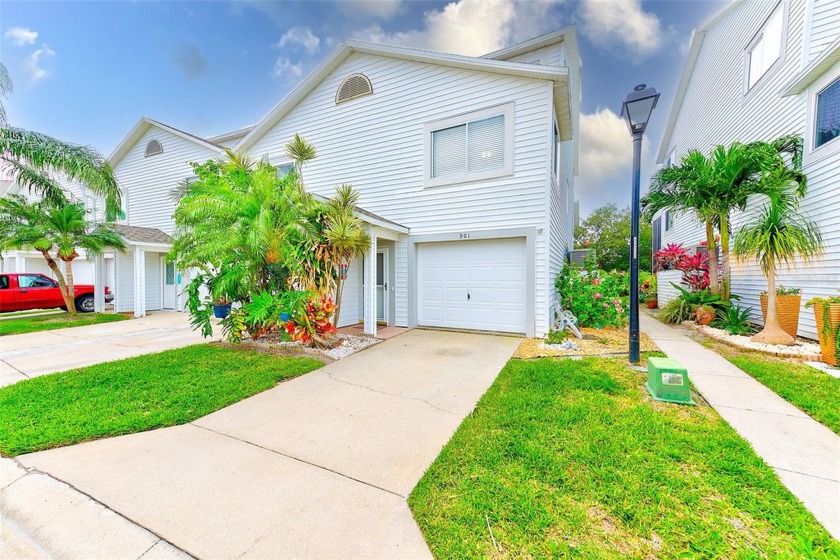 Under contract-accepting backup offers. Remarkable value on this - Beach Townhome/Townhouse for sale in Indian Rocks Beach, Florida on Beachhouse.com