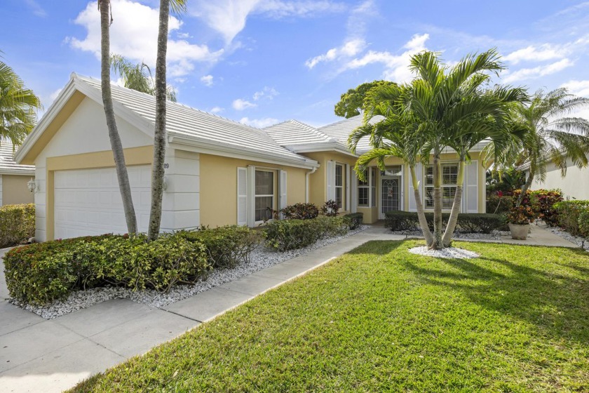 Welcome to Garden Oaks, a gated community conveniently located - Beach Home for sale in Palm Beach Gardens, Florida on Beachhouse.com