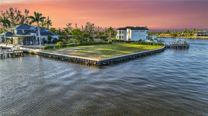 Attention all agents and buyers in search of prime waterfront - Beach Lot for sale in Cape Coral, Florida on Beachhouse.com