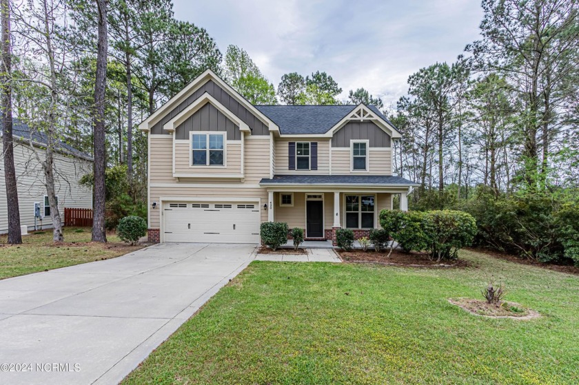 Beautiful four bedroom home located in the much sought-after - Beach Home for sale in Sneads Ferry, North Carolina on Beachhouse.com