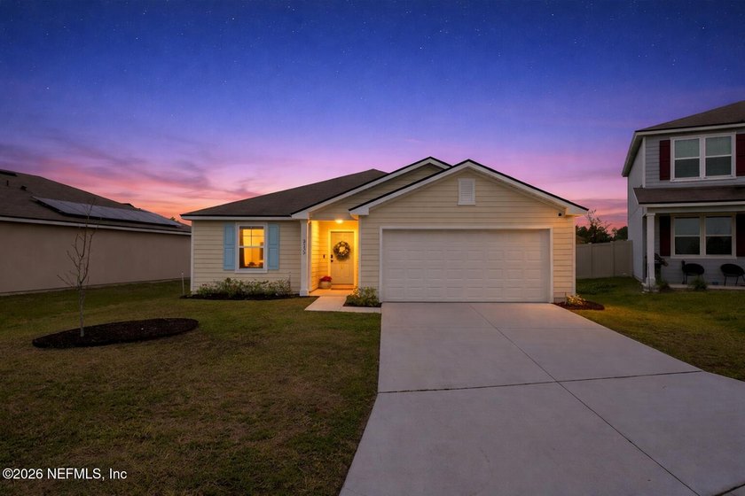 ASSUMABLE 4.5% RATE! This is the home you've been searching for! - Beach Home for sale in Green Cove Springs, Florida on Beachhouse.com