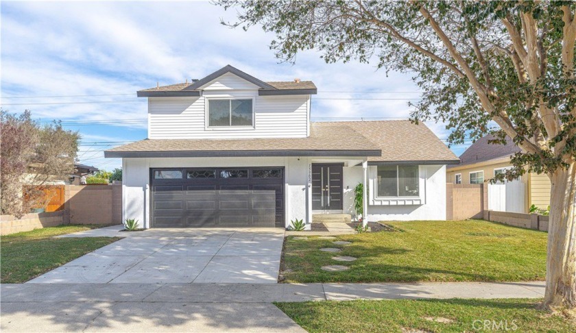 Step into this captivating home in the charming Dutch Haven - Beach Home for sale in Huntington Beach, California on Beachhouse.com