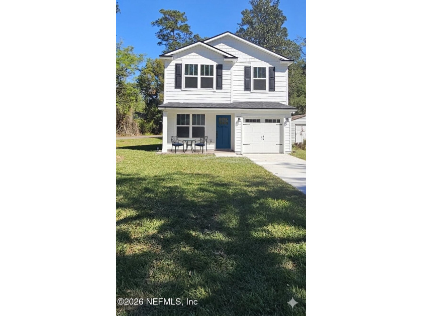 Discover this adorable home just finishing up minutes from the - Beach Home for sale in Jacksonville, Florida on Beachhouse.com