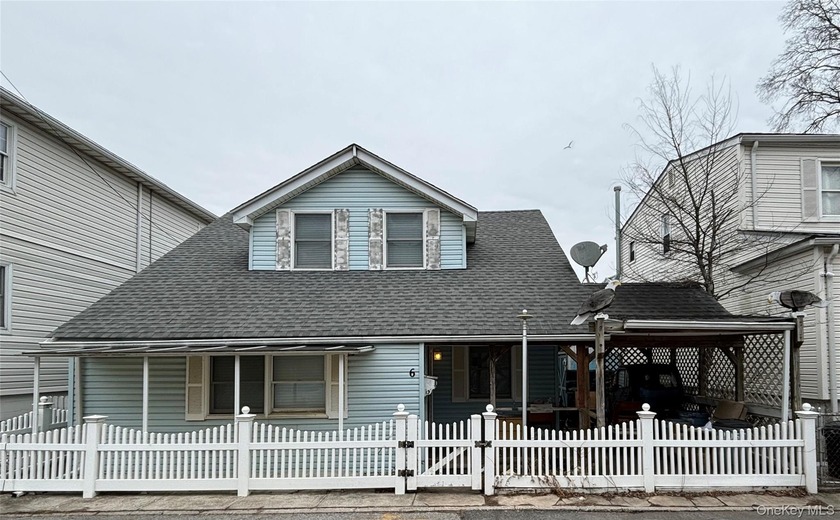 Welcome to Gerritsen beach living! Well maintained converted - Beach Home for sale in Brooklyn, New York on Beachhouse.com