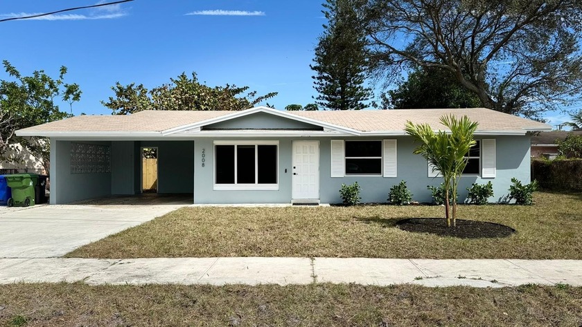 Investor Opportunity - Waterfront Home with Tenant in Place - Beach Home for sale in Fort Lauderdale, Florida on Beachhouse.com