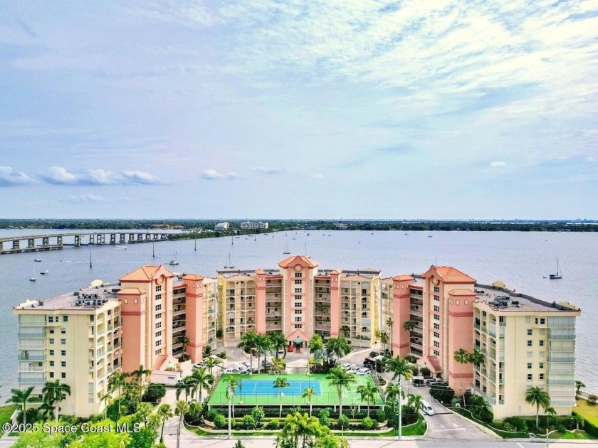 Immaculate 2-bedroom, 2-bath direct riverfront condo in the - Beach Condo for sale in Cocoa, Florida on Beachhouse.com