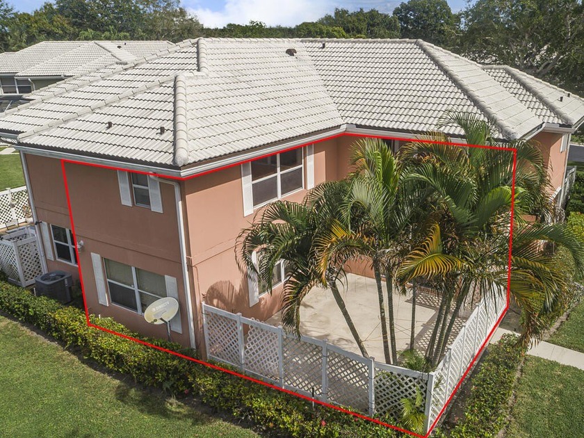 Very nice 2 bedroom, 2.5 bathroom townhouse in sought after - Beach Townhome/Townhouse for sale in West Palm Beach, Florida on Beachhouse.com