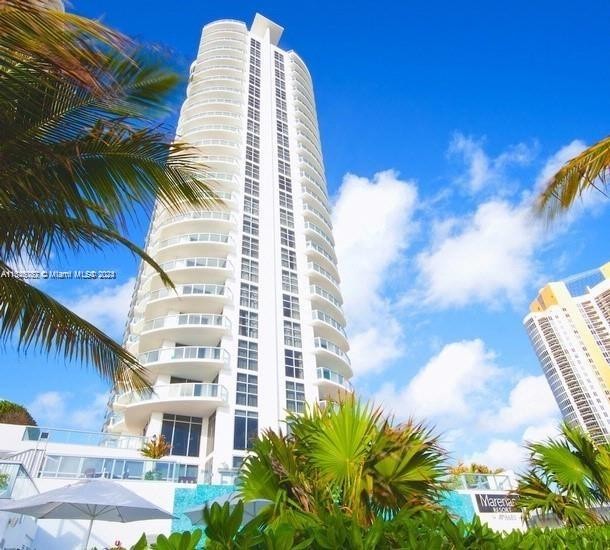 Welcome to Marenas, a fantastic opportunity for investors to - Beach Condo for sale in Sunny Isles Beach, Florida on Beachhouse.com