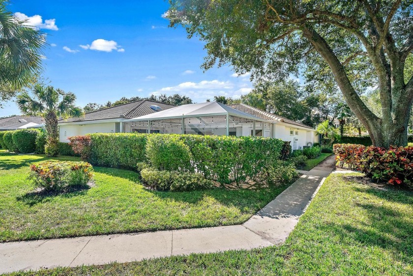 This villa has been beautifully remodeled and comes fully - Beach Home for sale in Palm Beach Gardens, Florida on Beachhouse.com