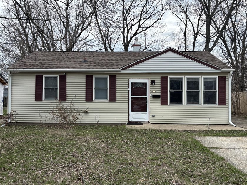 Welcome home! This charming ranch style home is ready to be - Beach Home for sale in Michigan City, Indiana on Beachhouse.com