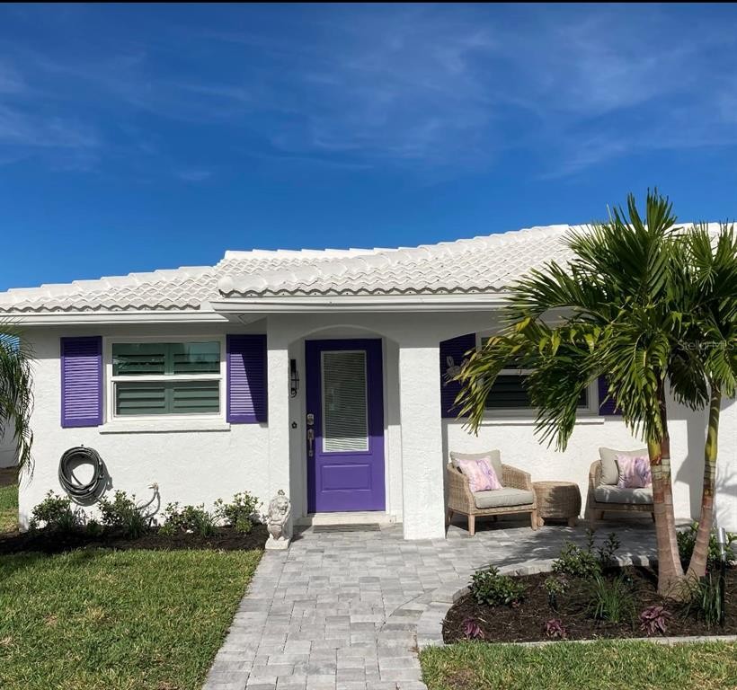 This slice of paradise is waiting for you!! A MUST SEE turn key - Beach Home for sale in Longboat Key, Florida on Beachhouse.com
