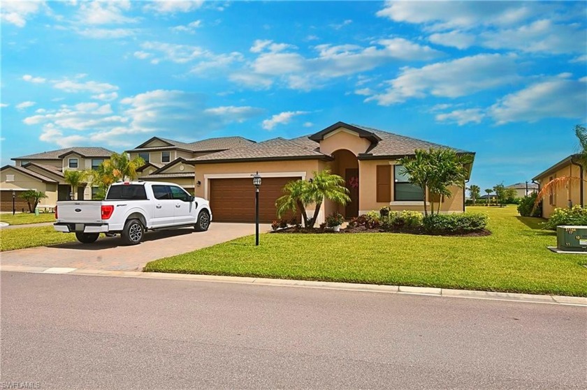 Beautiful one Storey 3/2 pool home in the gated community of - Beach Home for sale in Fort Myers, Florida on Beachhouse.com