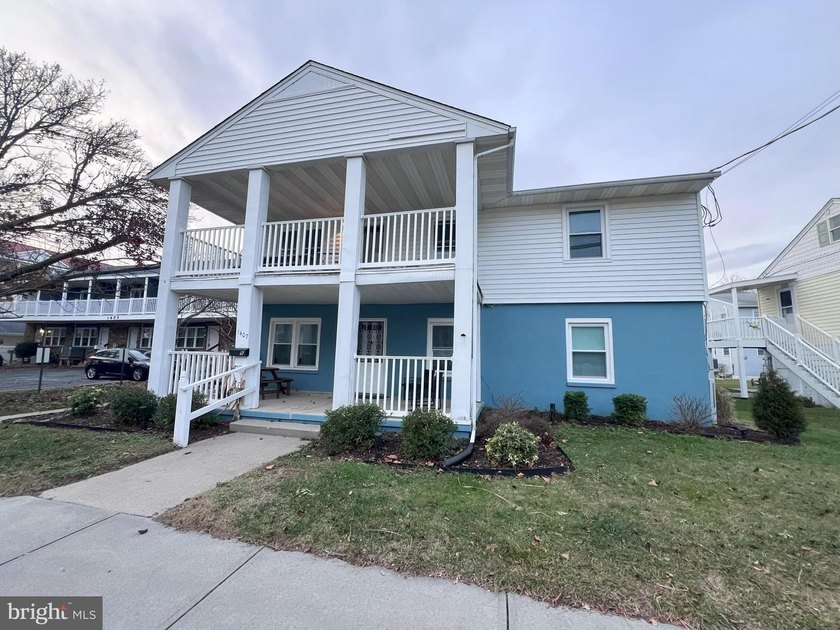 Welcome to your new home on the shore! This hard to find 3 bed/ - Beach Condo for sale in Ocean City, Maryland on Beachhouse.com