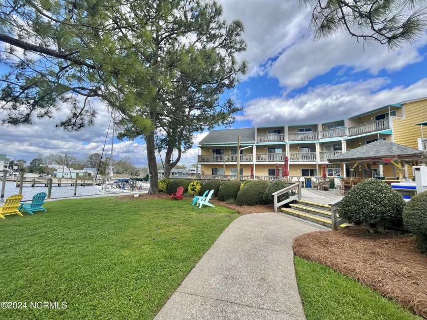 Investment opportunity awaits in the heart of Oriental, NC - the - Beach Condo for sale in Oriental, North Carolina on Beachhouse.com