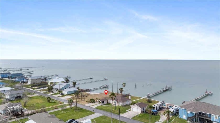 Discover waterfront bliss with this .25 acre bayfront lot in the - Beach Lot for sale in Rockport, Texas on Beachhouse.com