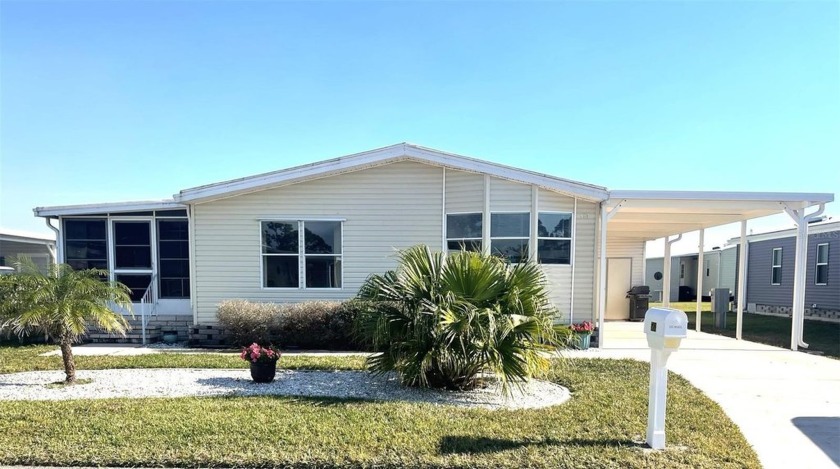 Nicely maintained 1994 home in the premier retirement community - Beach Home for sale in North Port, Florida on Beachhouse.com