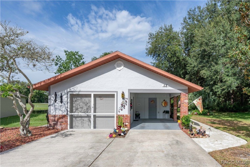 YOU WILL FALL IN LOVE WITH THIS GEM! Tucked away on cul-de-sac - Beach Home for sale in Homosassa, Florida on Beachhouse.com