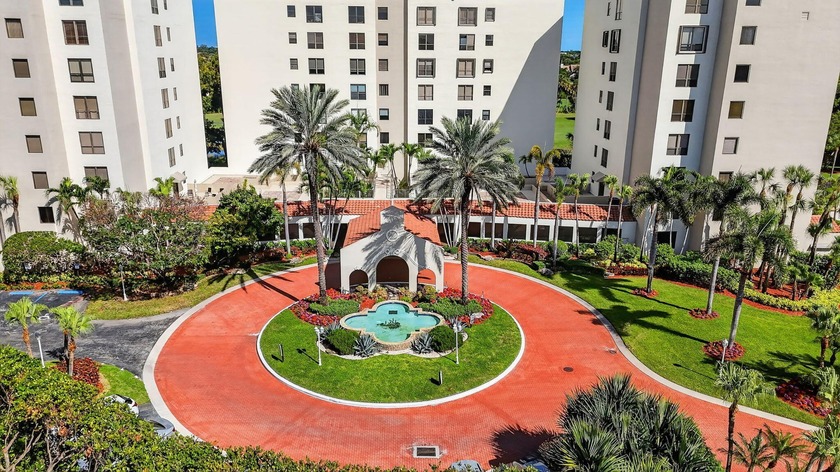 Experience the luxury of this spacious 3bed/2.5bath condo in - Beach Condo for sale in Boca Raton, Florida on Beachhouse.com
