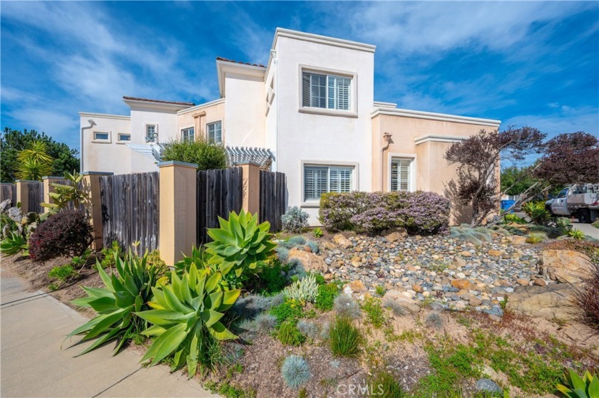 Spacious, open, bright and in fantastic condition, this 3 - Beach Home for sale in Grover Beach, California on Beachhouse.com