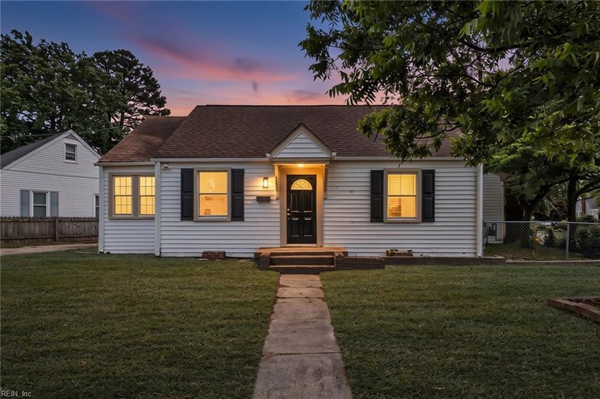 Beautifully renovated Cape Cod offering a blend of charm, space - Beach Home for sale in Norfolk, Virginia on Beachhouse.com