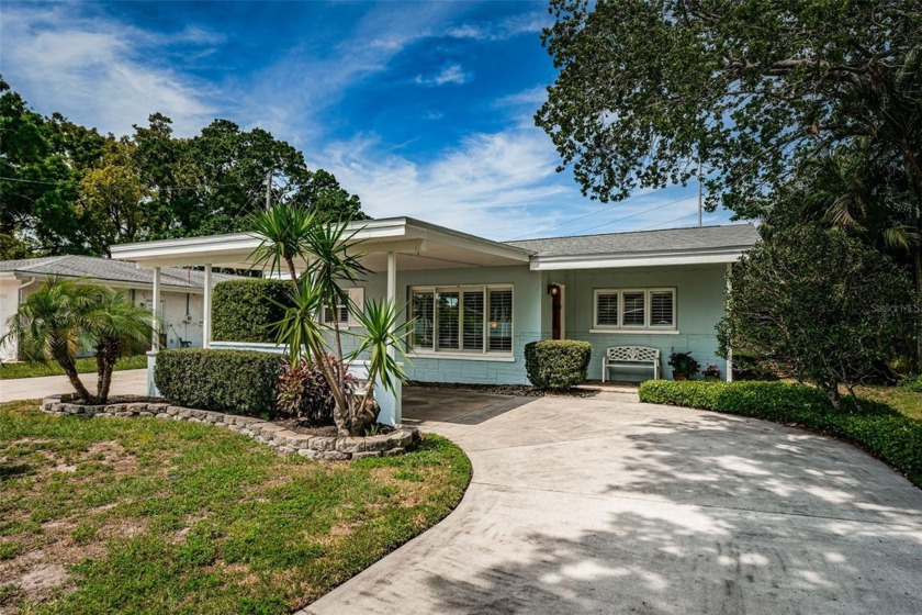 Under contract-accepting backup offers. 90ft. WATERFRONT with - Beach Home for sale in Seminole, Florida on Beachhouse.com