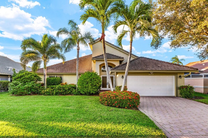 Welcome to this light and bright home featuring an open kitchen - Beach Home for sale in Boynton Beach, Florida on Beachhouse.com