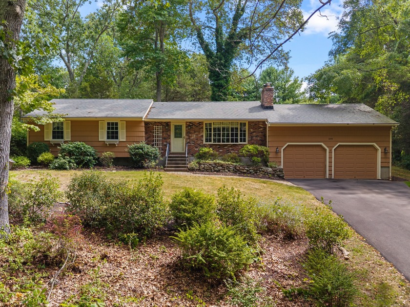 Newly painted throughout! Discover the perfect blend of comfort - Beach Home for sale in Guilford, Connecticut on Beachhouse.com