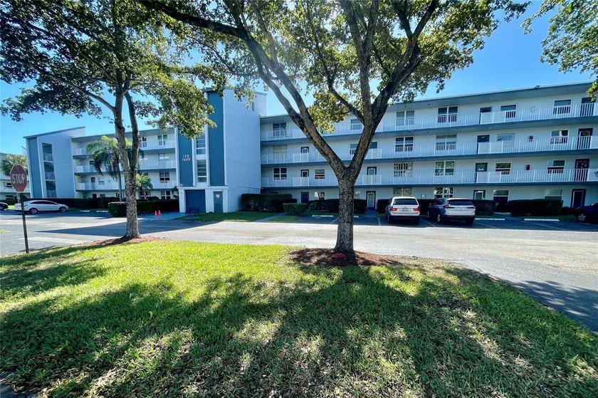 Welcome to this spacious and beautifully appointed - Beach Condo for sale in Margate, Florida on Beachhouse.com