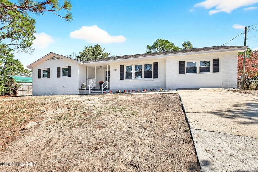 Move in ready, beautifully renovated 3-Bedroom Home with BONUS - Beach Home for sale in Wilmington, North Carolina on Beachhouse.com