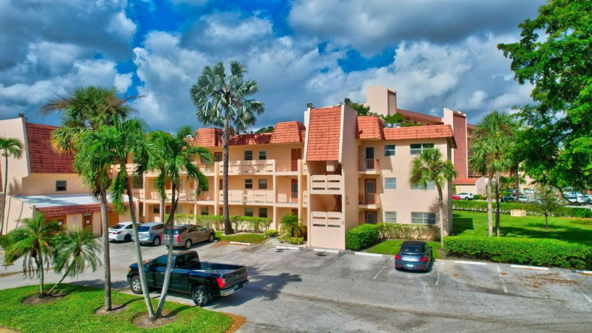 Your First-Floor Oasis Awaits. Discover the perfect blend of - Beach Condo for sale in Delray Beach, Florida on Beachhouse.com