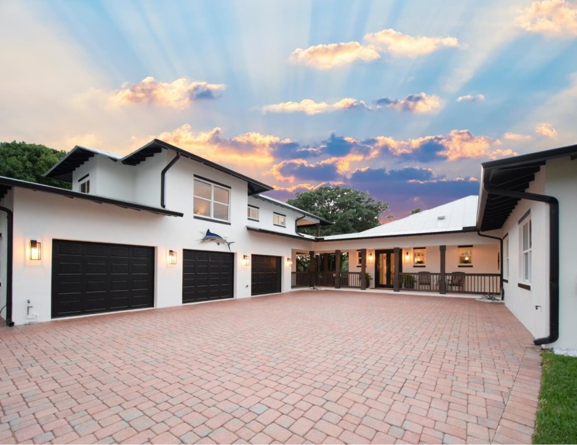 Welcome to 'Latitudes',  Your in-town compound with deep water - Beach Home for sale in Stuart, Florida on Beachhouse.com