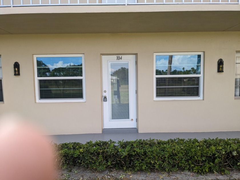 nice first floor unit.. vinyl flooring ...new range and - Beach Condo for sale in Vero Beach, Florida on Beachhouse.com