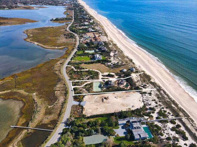 This 3 +/- acre oceanfront lot encompasses 200 ft of ocean - Beach Home for sale in Southampton, New York on Beachhouse.com