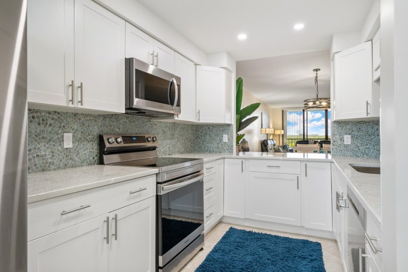 Every day feels like vacation in this completely remodeled condo - Beach Condo for sale in Hutchinson Island, Florida on Beachhouse.com