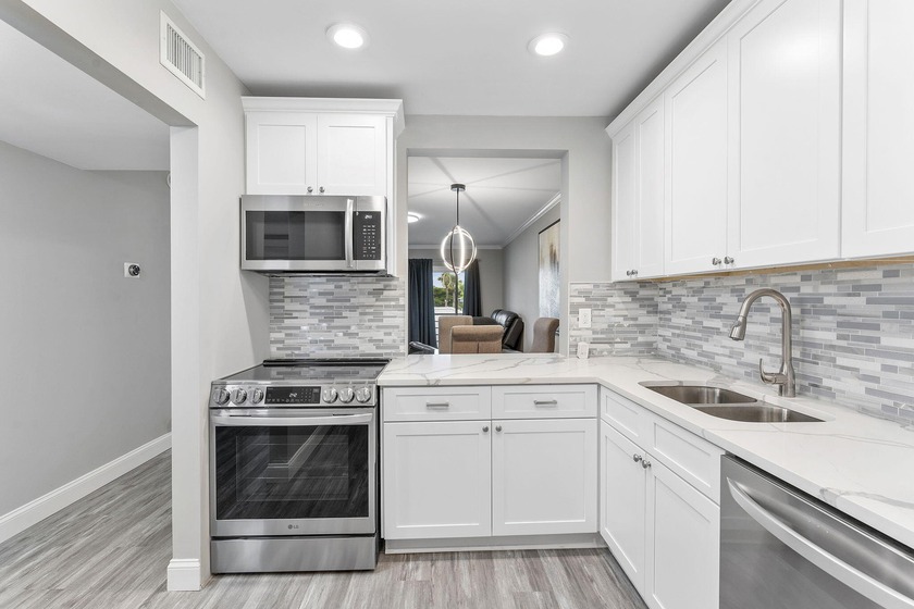 118 Lake Constance Drive - Beach Condo for sale in West Palm Beach, Florida on Beachhouse.com