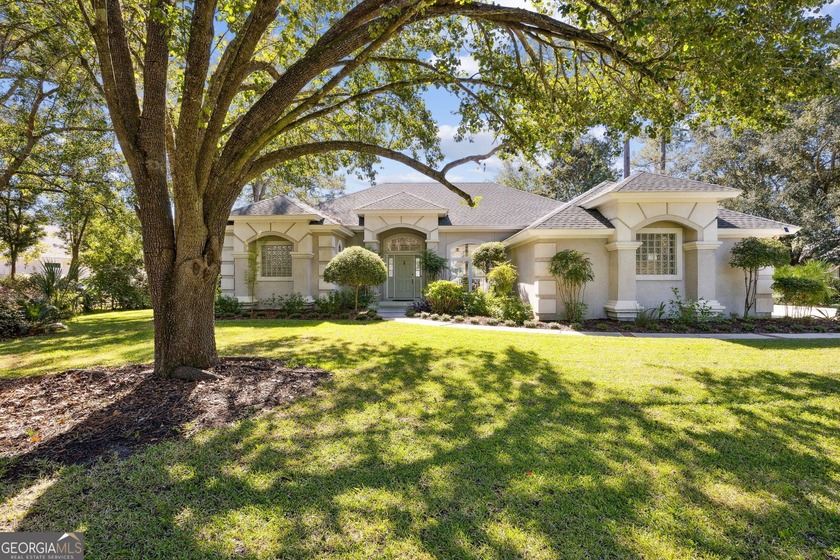 THIS BEAUTIFULLY UPDATED THREE-BEDROOM HOME IN OSPREY COVE IS - Beach Home for sale in Saint Marys, Georgia on Beachhouse.com
