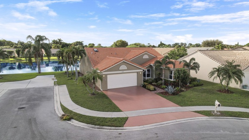 Stunning open floor plan that is FULLY renovated House with - Beach Home for sale in Lake Worth, Florida on Beachhouse.com