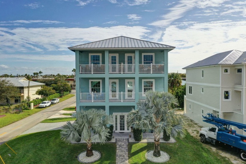 Enjoy paradise on South Hutchison Island from this beautiful - Beach Home for sale in Hutchinson Island, Florida on Beachhouse.com