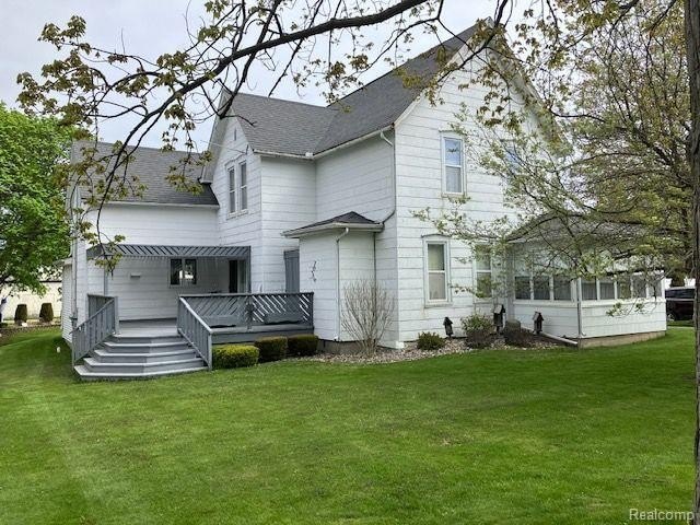 5 Bedroom, 2 bath two unit home, located in the Heart of Harbor - Beach Home for sale in Harbor Beach, Michigan on Beachhouse.com