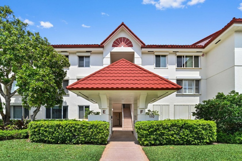 Welcome to Half Moon Bay Condo, where opulence meets the - Beach Condo for sale in Hypoluxo, Florida on Beachhouse.com