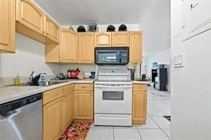 This Second Floor Condo Features Two Bedrooms Plus Office and - Beach Condo for sale in Pompano Beach, Florida on Beachhouse.com