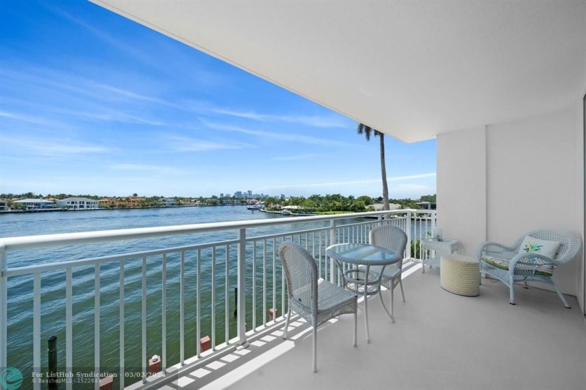 DIRECTLY ON THE INTRACOASTAL WITH WIDE WATERVIEWS! LOCATED - Beach Condo for sale in Fort Lauderdale, Florida on Beachhouse.com