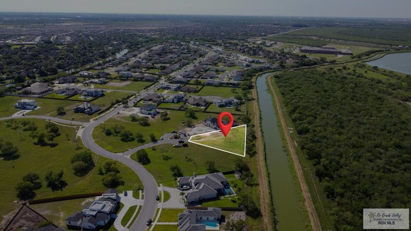 This almost half an acre lot sits in a wonderful location in a - Beach Lot for sale in Brownsville, Texas on Beachhouse.com